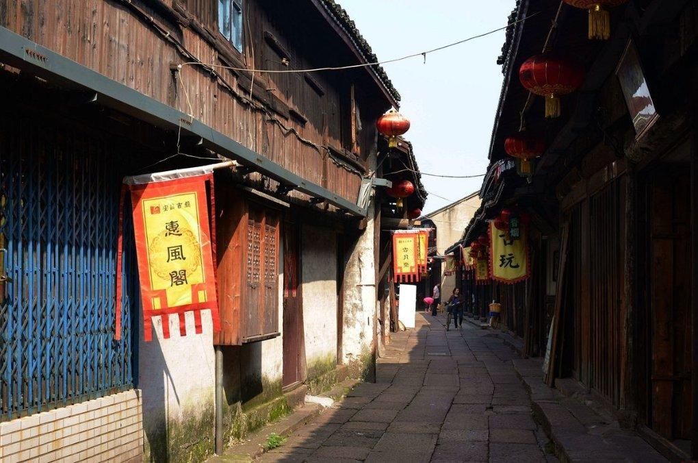 老旧的停车场3